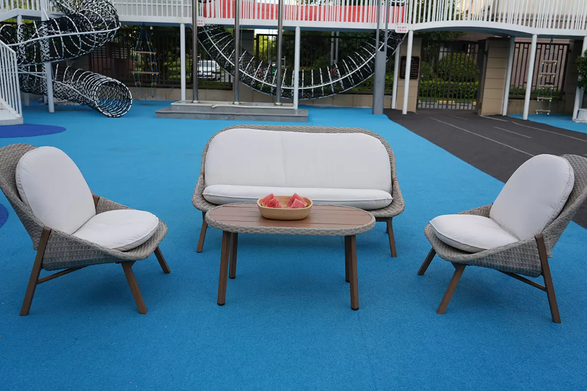 Shell chair four piece set